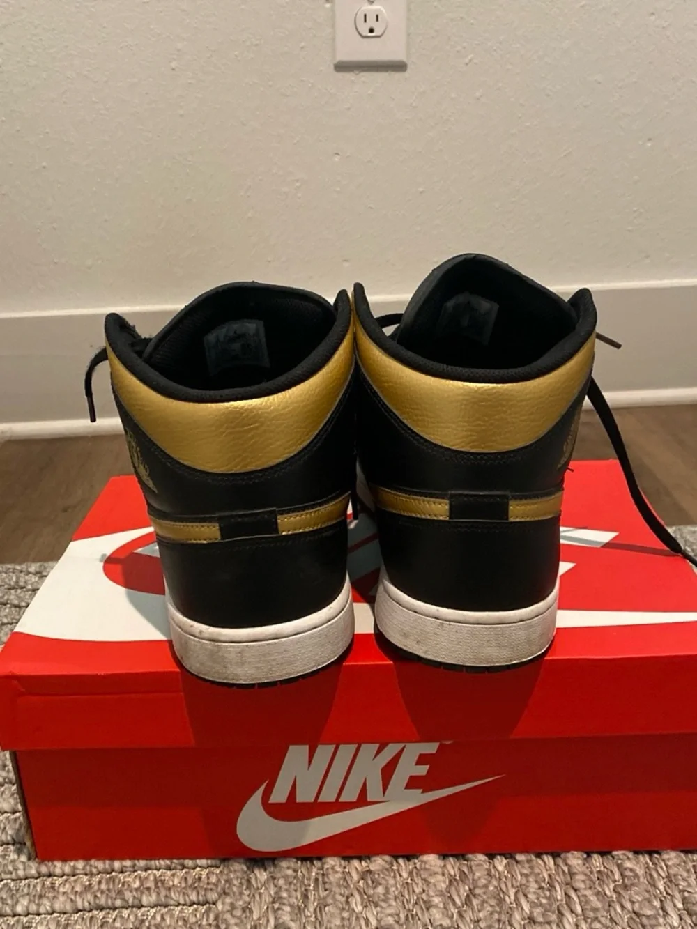 Jordan mid Top Sneakers - Black/Gold